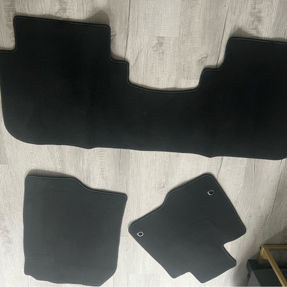Honda CR-V Black Floor Mats